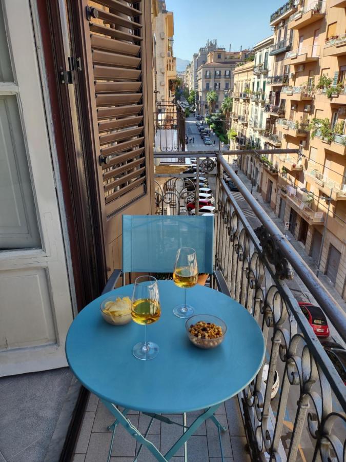 Central Apartment A Due Passi Dal Porto Palermo Ngoại thất bức ảnh