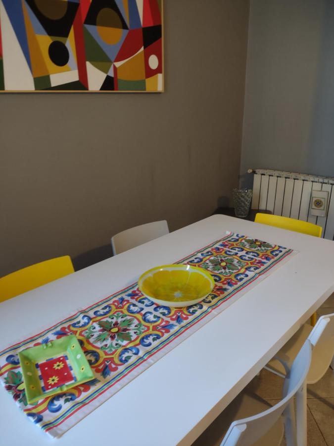 Central Apartment A Due Passi Dal Porto Palermo Ngoại thất bức ảnh