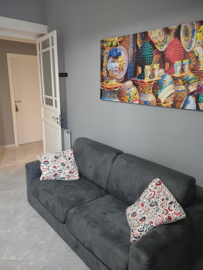 Central Apartment A Due Passi Dal Porto Palermo Ngoại thất bức ảnh